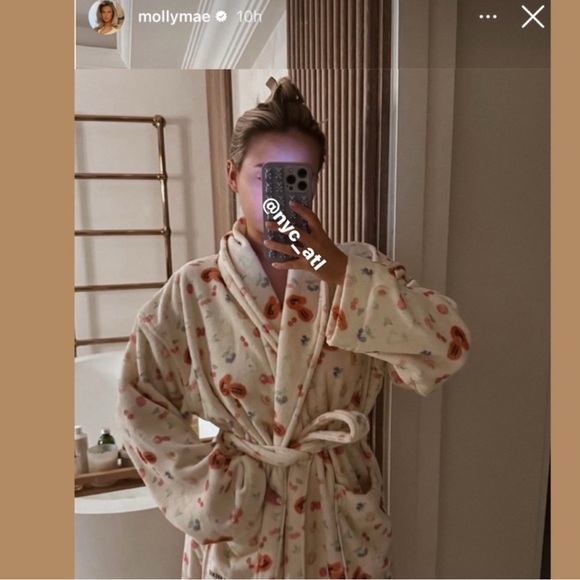 Djerf Avenue Fruit Robe - Picture 3 of 5